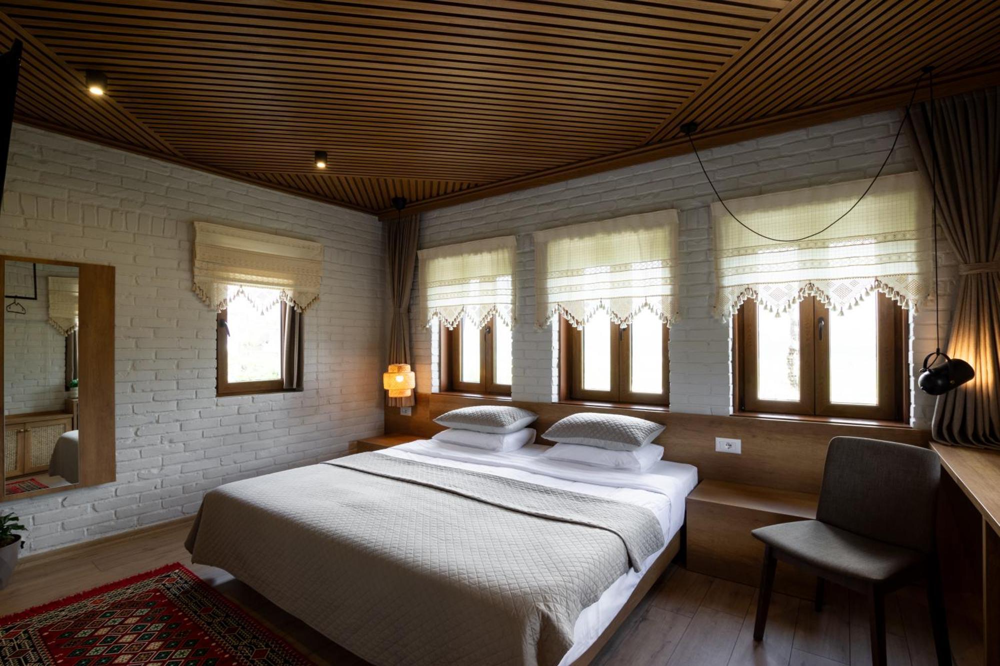 The Stone Sky Hotel Гирокастра Экстерьер фото