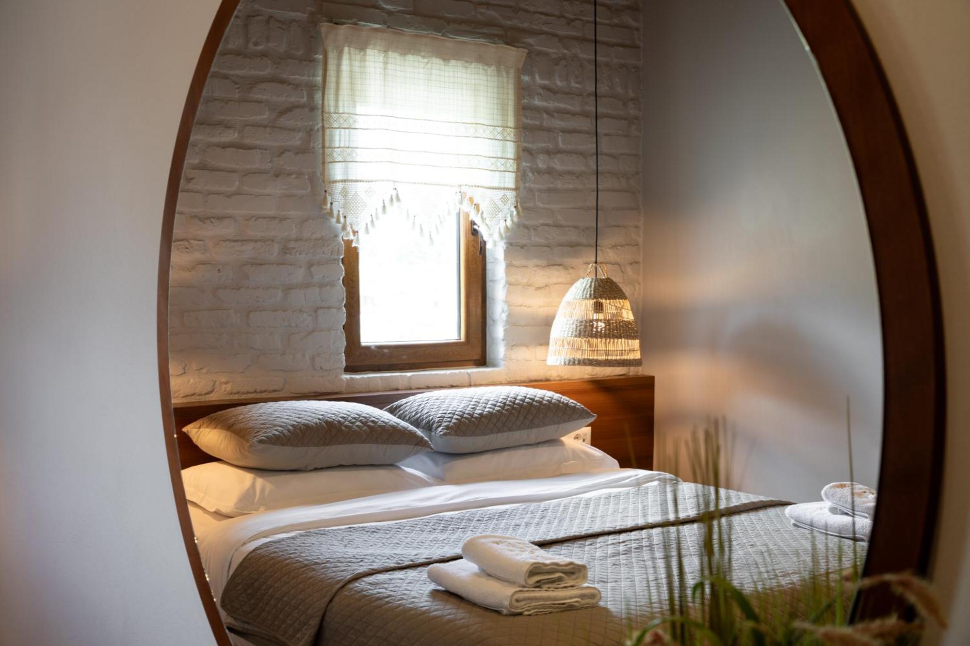 The Stone Sky Hotel Гирокастра Экстерьер фото