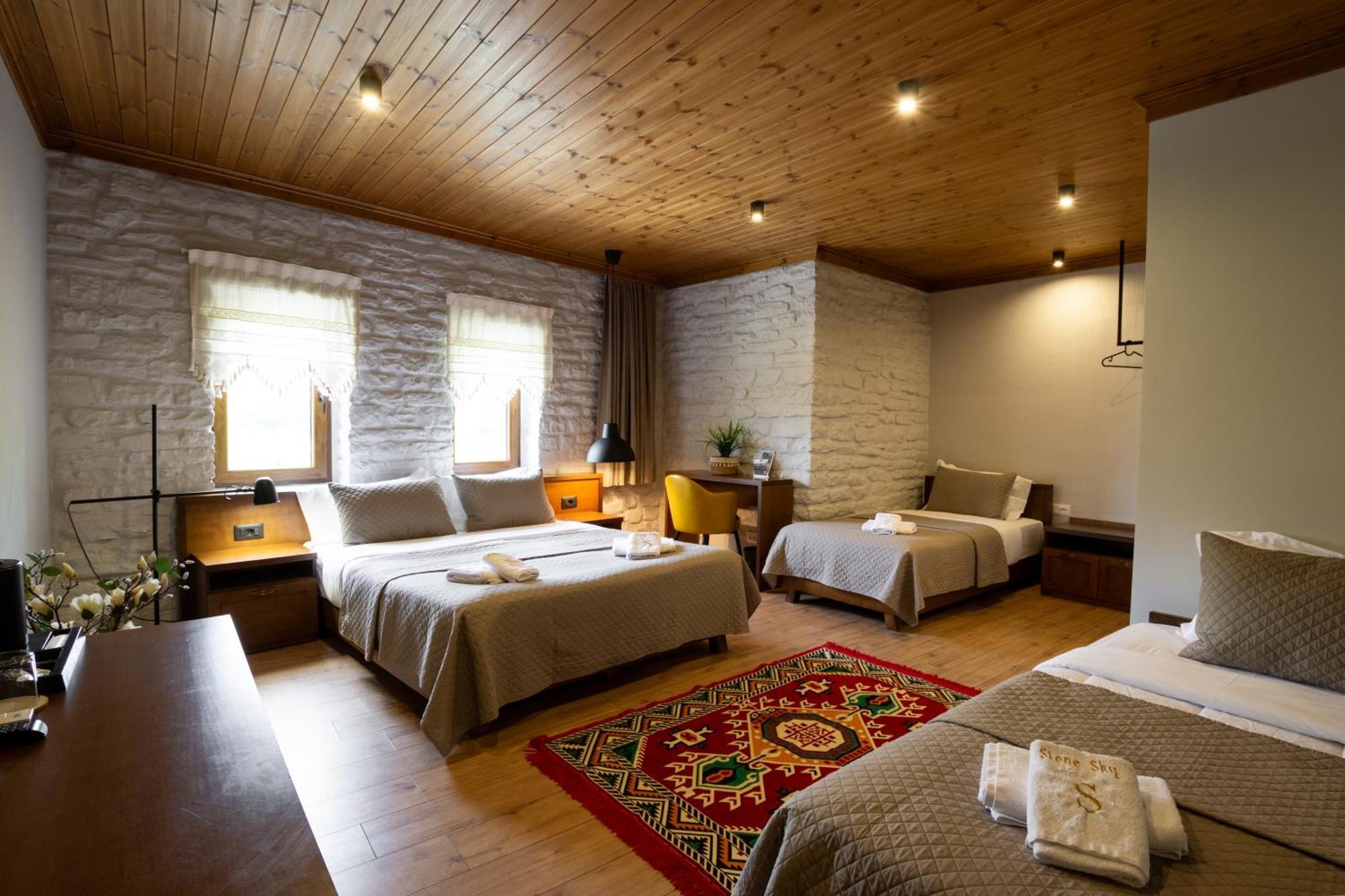 The Stone Sky Hotel Гирокастра Экстерьер фото