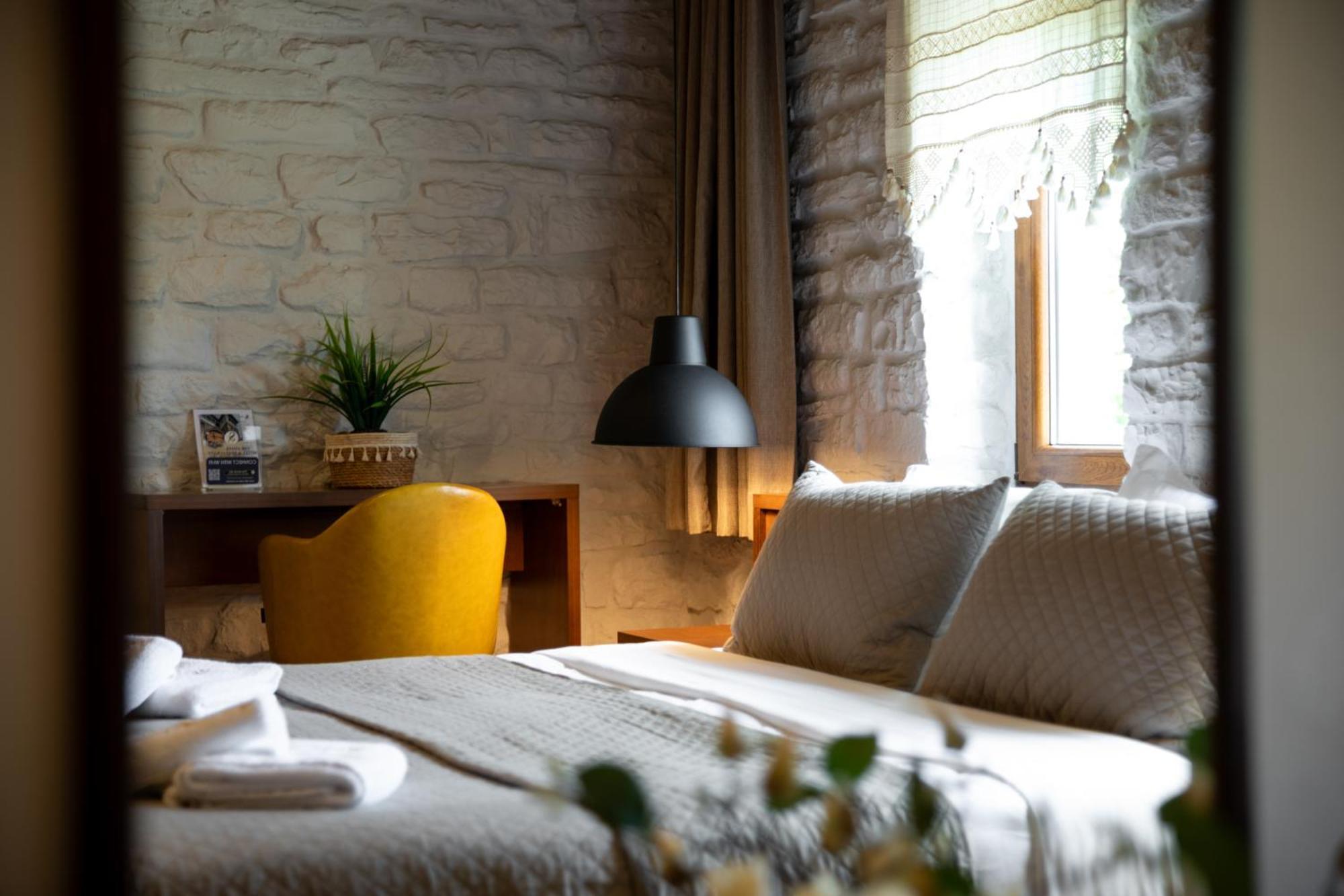 The Stone Sky Hotel Гирокастра Экстерьер фото