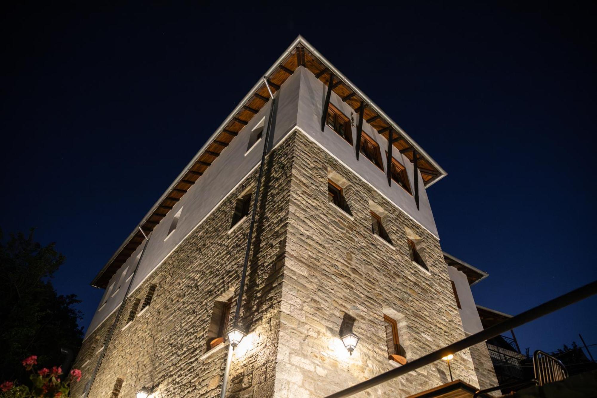 The Stone Sky Hotel Гирокастра Экстерьер фото