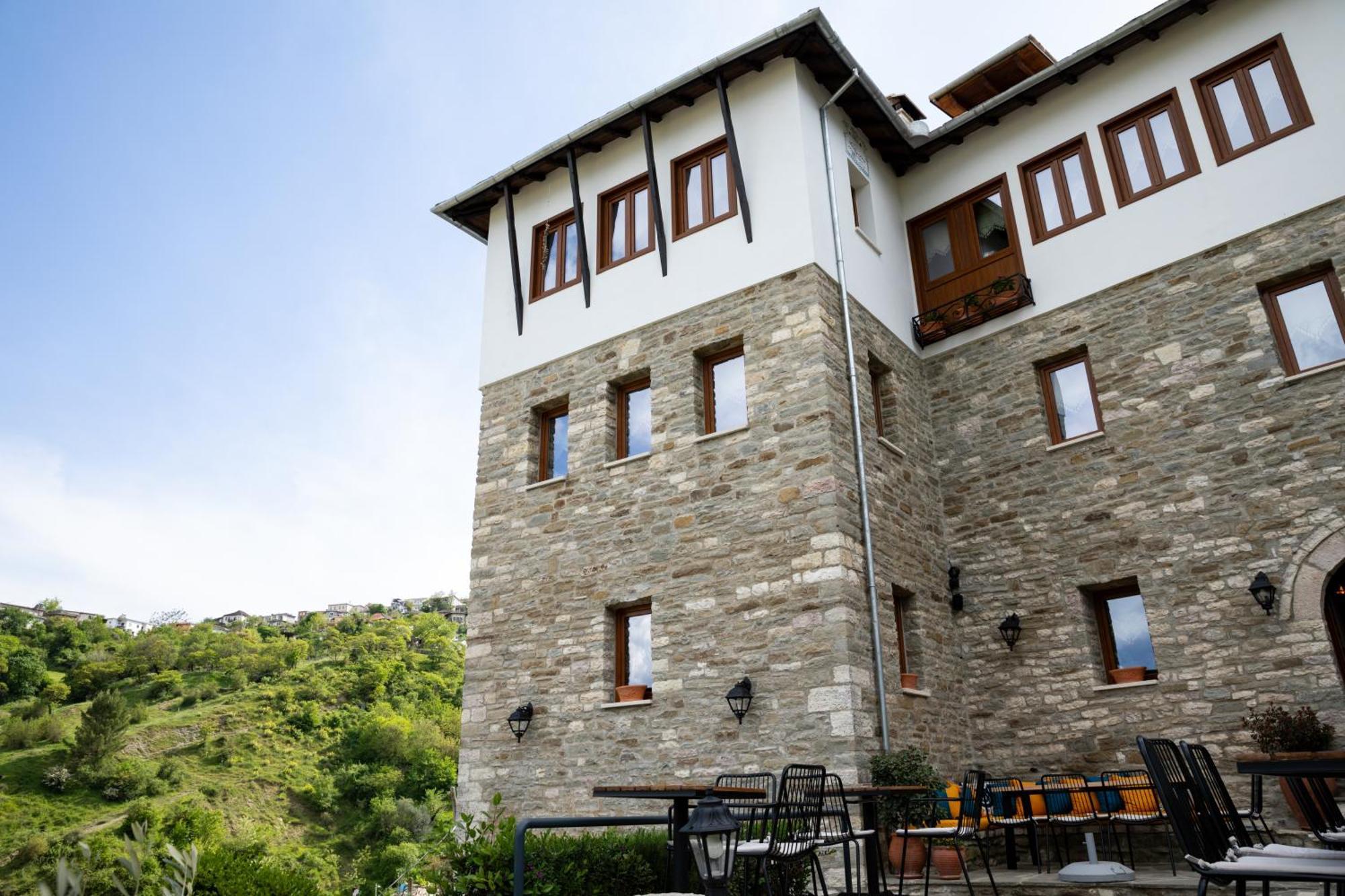 The Stone Sky Hotel Гирокастра Экстерьер фото